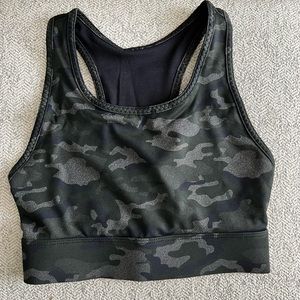 Fabletics XS Mila medium impact sports bra